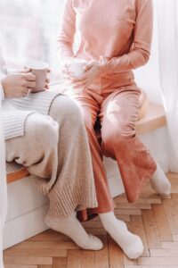 The Allure of Women's Cashmere Loungewear Revealed: Unlocking the